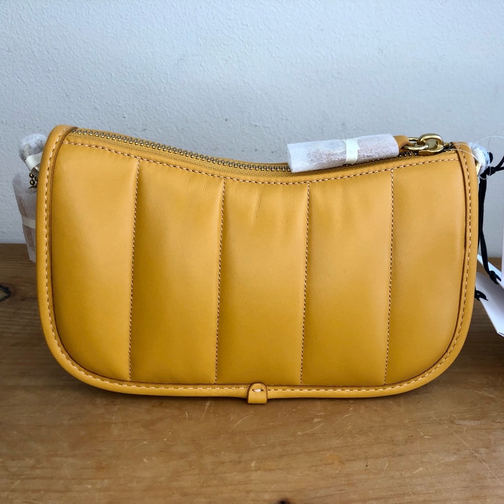 S⭕️LD‼️New Coach Swinger 20 With Quilting Buttercup - Picture 2 of 12